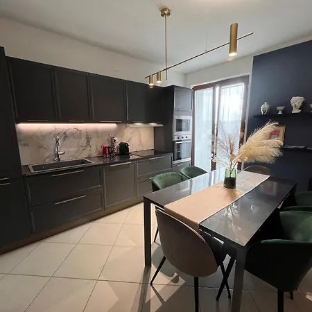 Velvet Apartment *